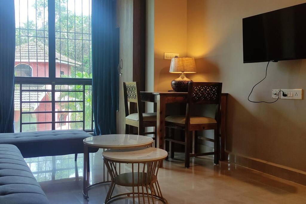 1Bhk Studio Apartment North Goa マプサ エクステリア 写真